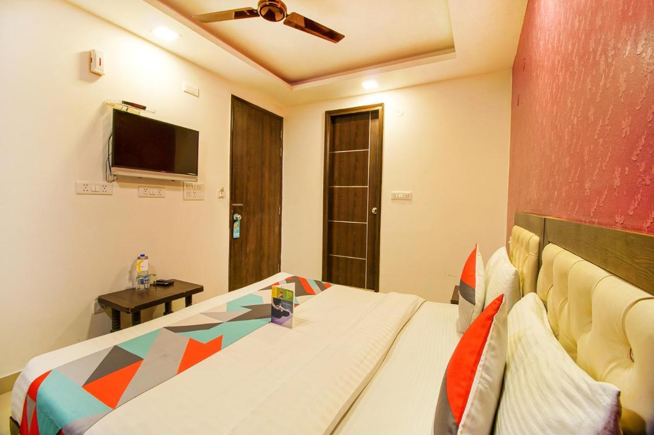Fabexpress Tp Suite Near Igi Airport Nueva Delhi Exterior foto