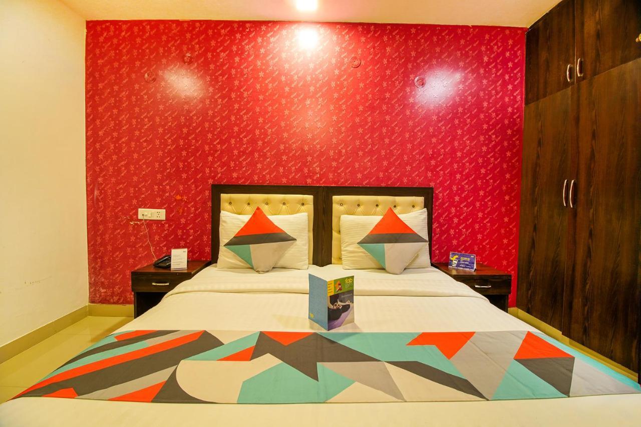 Fabexpress Tp Suite Near Igi Airport Nueva Delhi Exterior foto