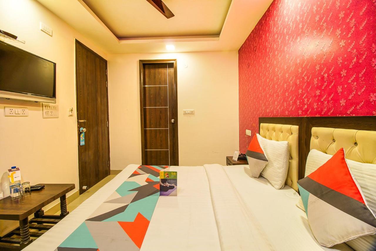 Fabexpress Tp Suite Near Igi Airport Nueva Delhi Exterior foto